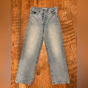 Levi’s Ankle Ribcage strait Denim Jean size 27